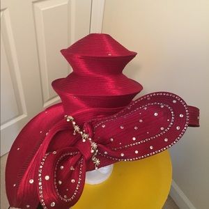Two tier hat great for tea, church or derby